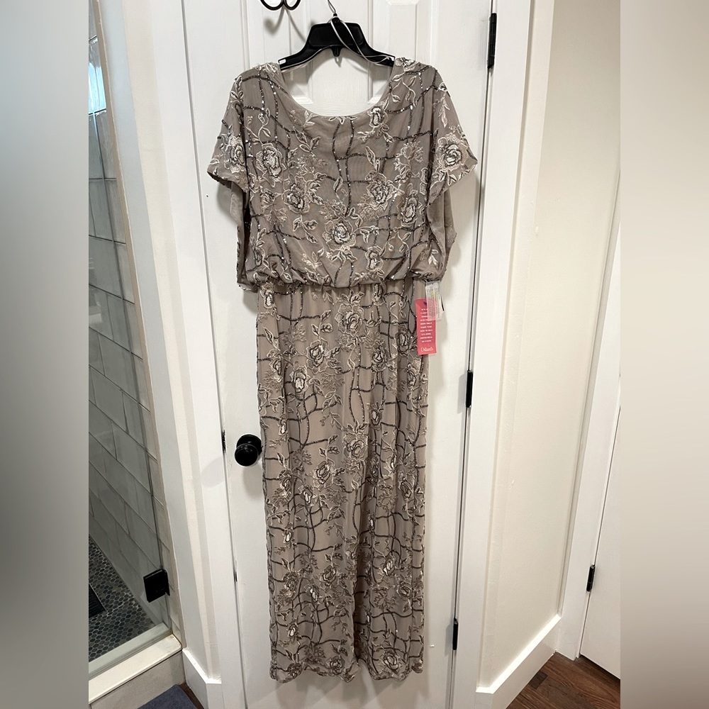 NWT! Dillard’s Alex Evenings size 12 column/sheath dress. Mother of bride/formal